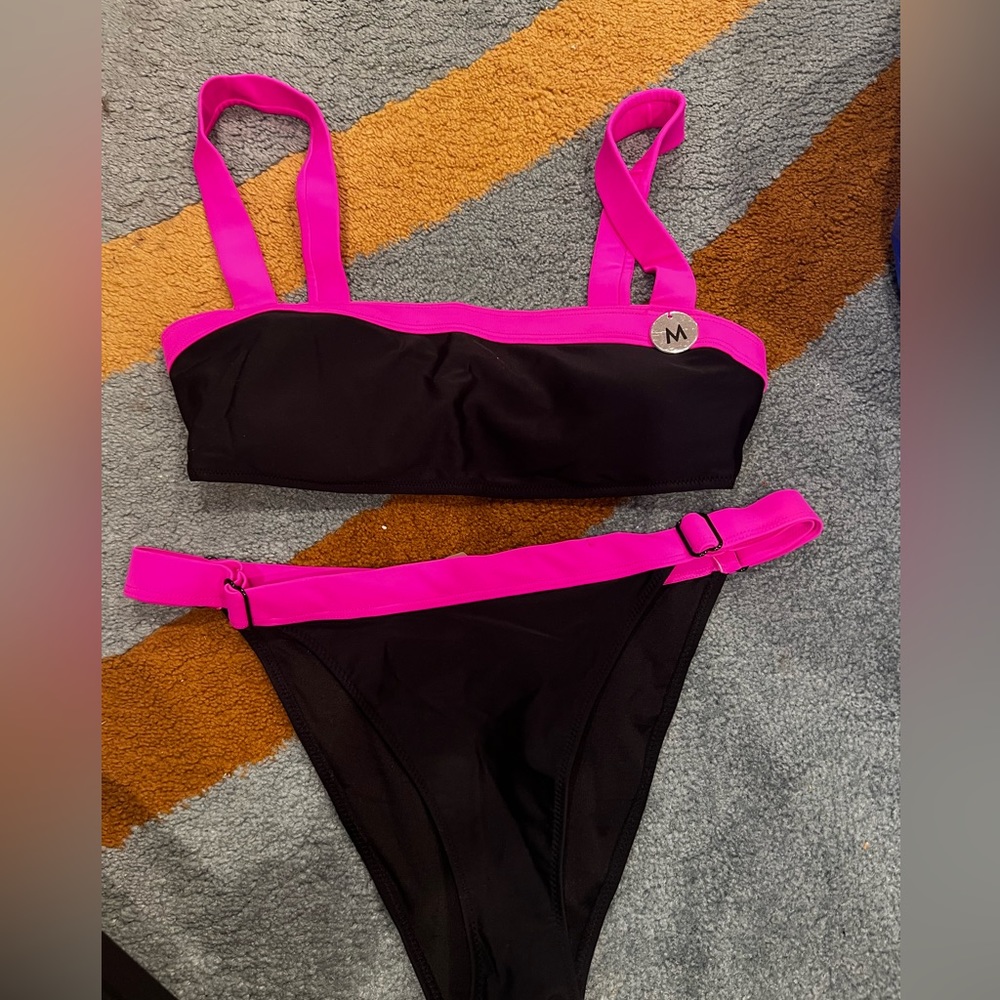Forever 21 Bikini- New , size medium